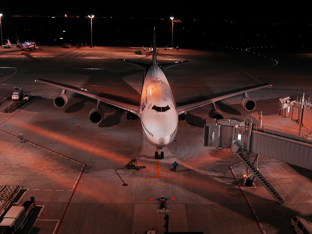 荷兰空运价格，MU空运专线，深圳大智通国际货运